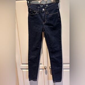 Like NEW Old Navy high rise rockstar jeggings Size 10